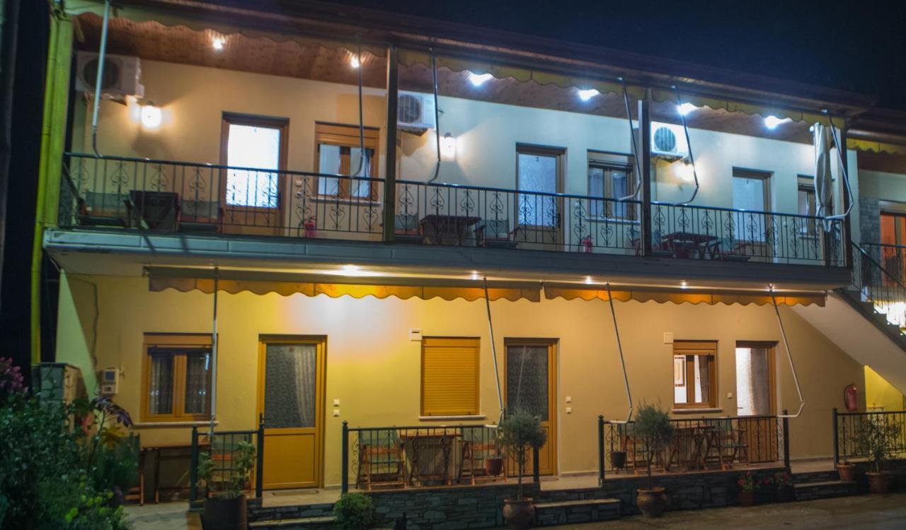 Avgi Apartment Káto Loutrákion Екстериор снимка