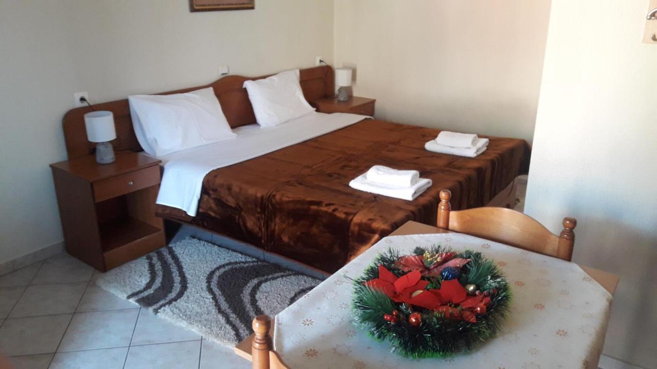 Avgi Apartment Káto Loutrákion Екстериор снимка